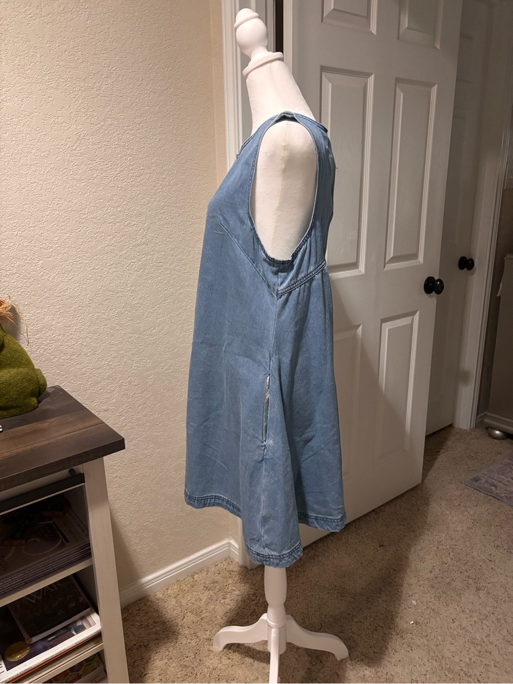 Sleeveless Light Wash Denim Dress with Back Cutout and side pockets - Picture 6 of 7